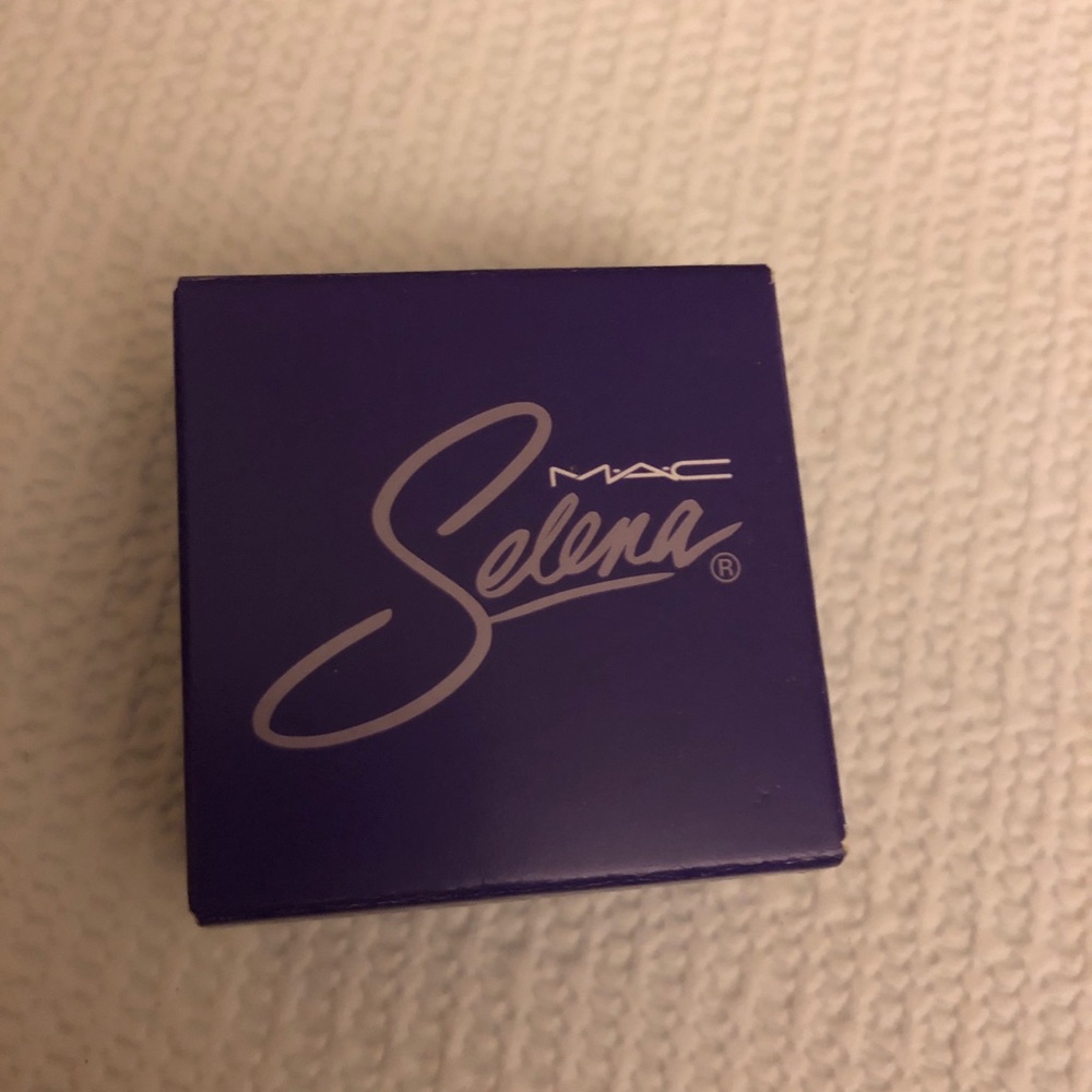 Selena Mac Limited Edition Eye Shadow - Picture 2 of 7